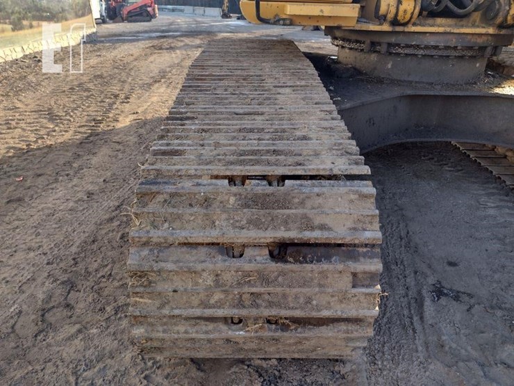 2000-deere-270c-lc-image-31