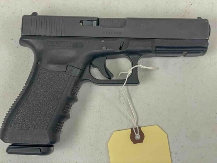 glock-pistol-image-8