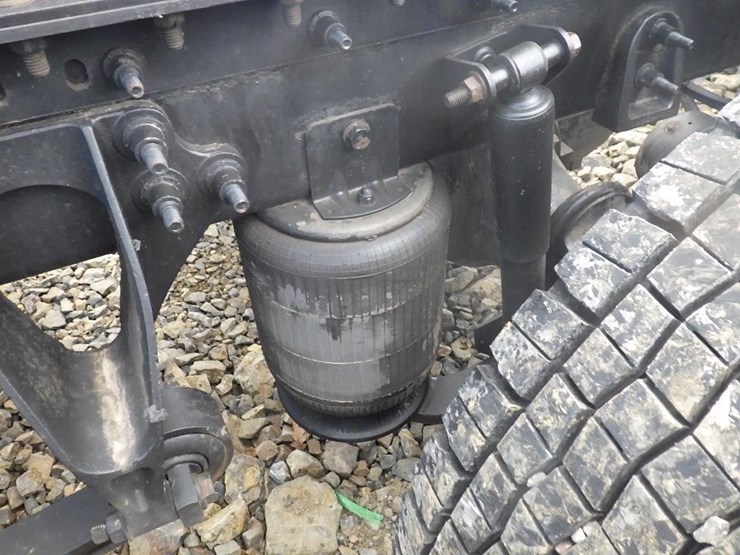 2016-international-prostar-image-24