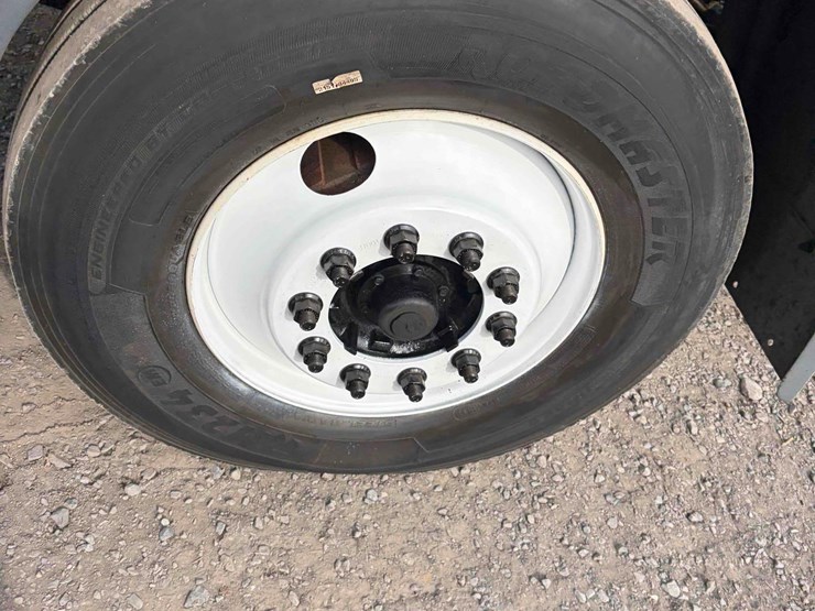 2017-kenworth-k270-image-22