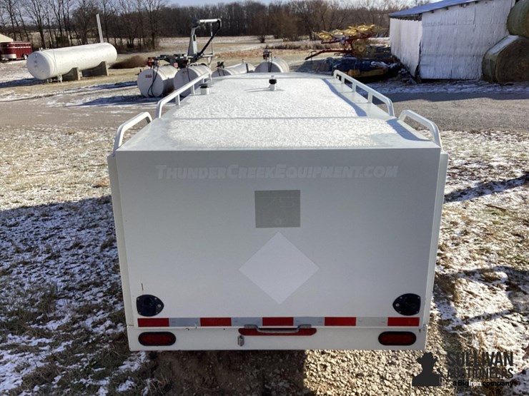 2012-thunder-creek-fuel-trailer-image-6