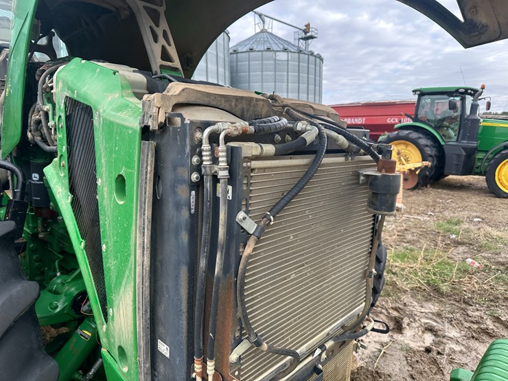 2010-john-deere-8345r-image-54