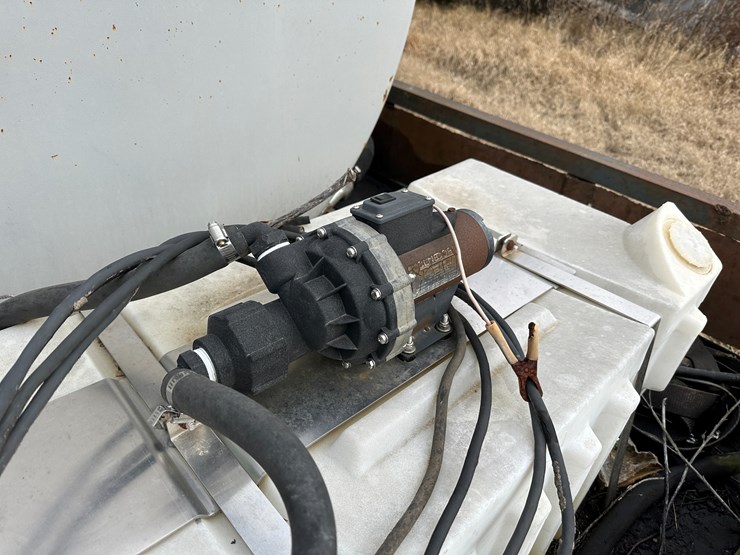 #38411-•-550-gal-12'-s/a-fuel-trailer-image-29