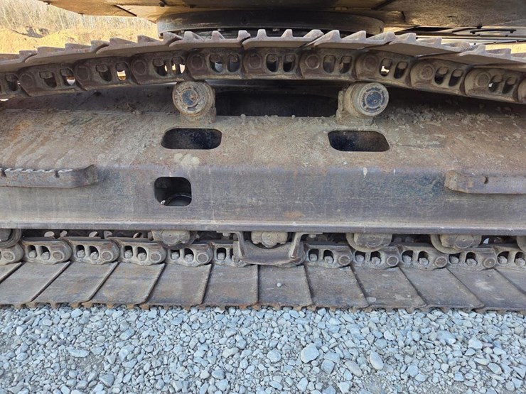 2012-deere-160d-lc-image-71