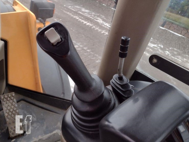 2016-case-721f-image-8