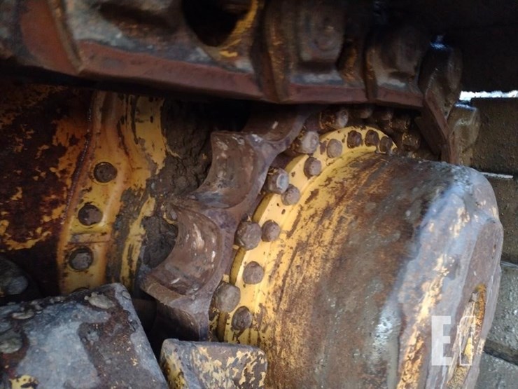 2004-komatsu-d65ex-15-image-21