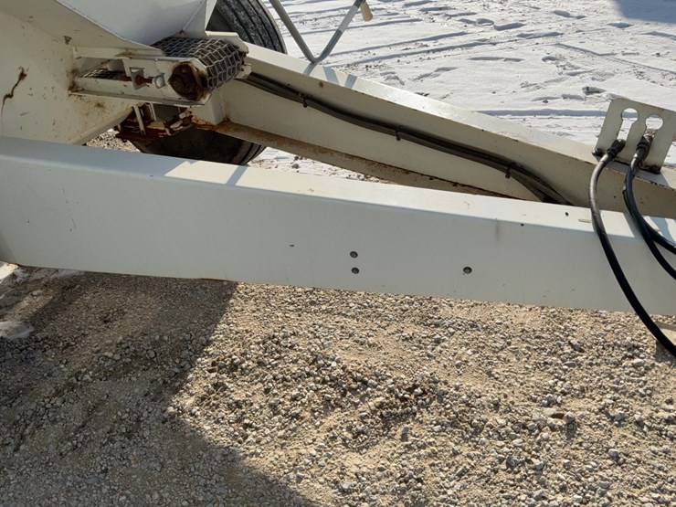 loftness-fs800-fertilizer-spreader-image-44