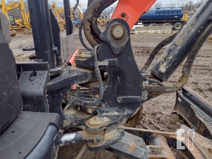 kubota-kx057-5-image-23