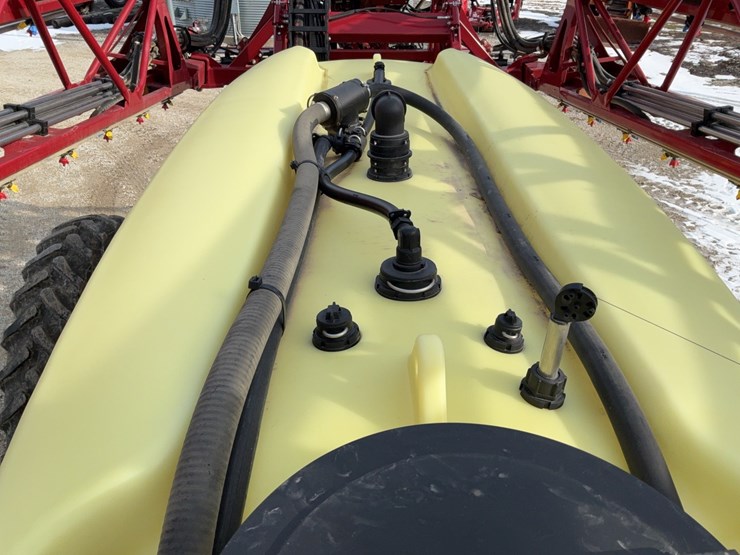 2024-hardi-commander-45-pull-type-sprayer-image-60