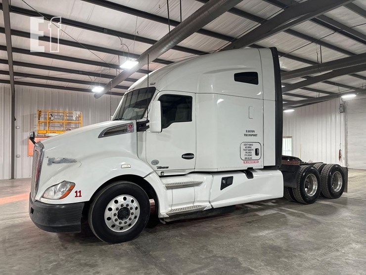2018-kenworth-t680-image-1