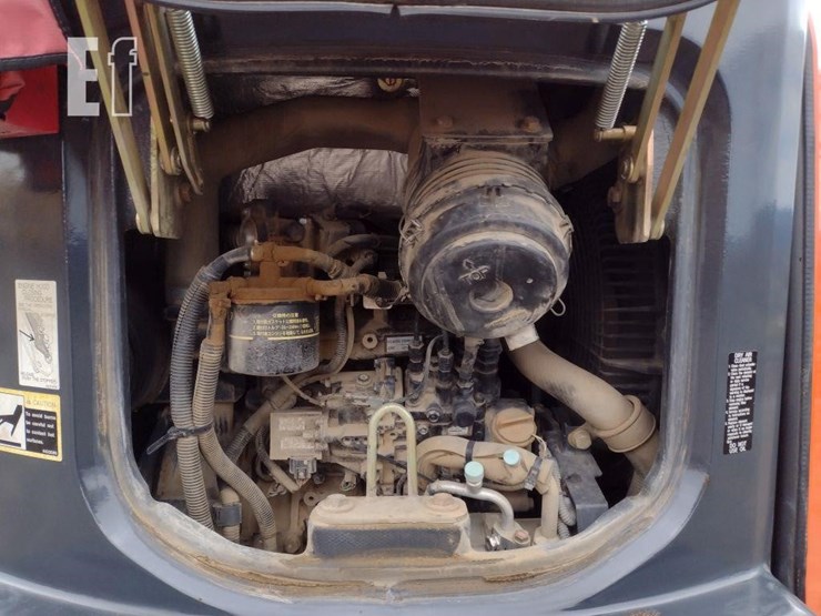 2014-hitachi-zx35u-image-45