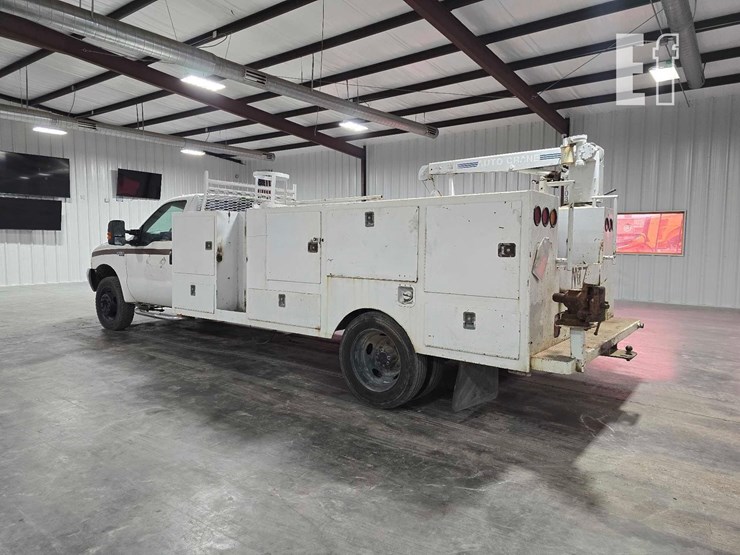 1999-ford-f550-image-4