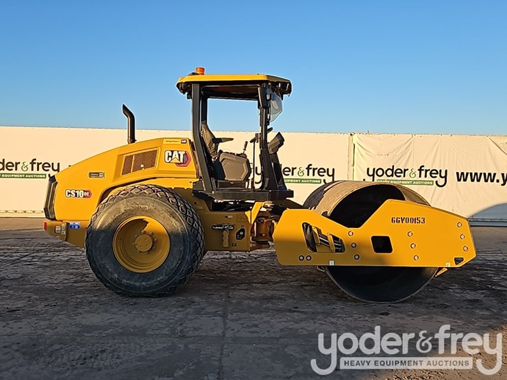 2024-caterpillar-cs10gc-image-6