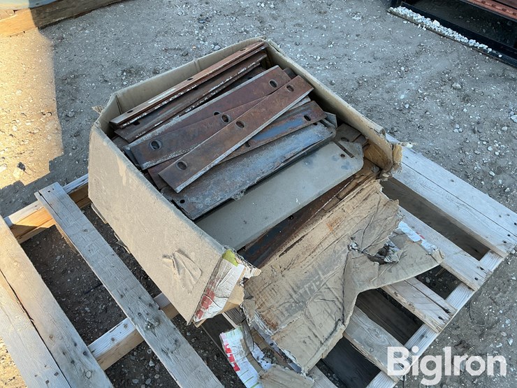 claas-corn-head-chopping-blades-&-shields-image-3