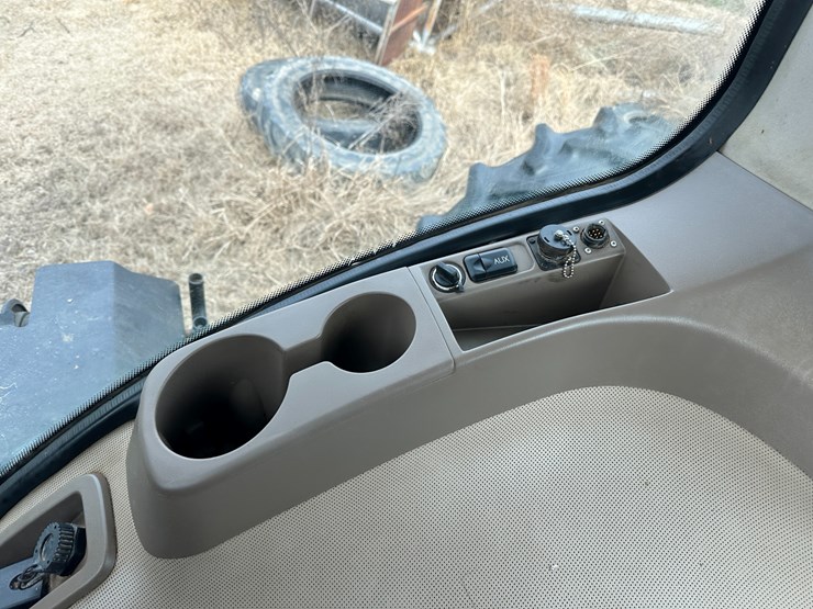 2013-john-deere-9560r-image-82