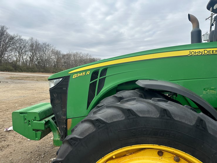 2010-john-deere-8345r-image-36