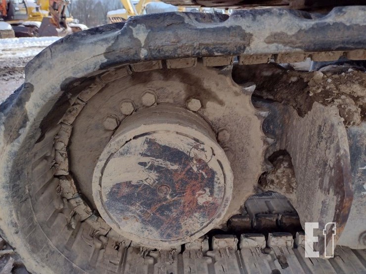 2013-deere-35d-image-35