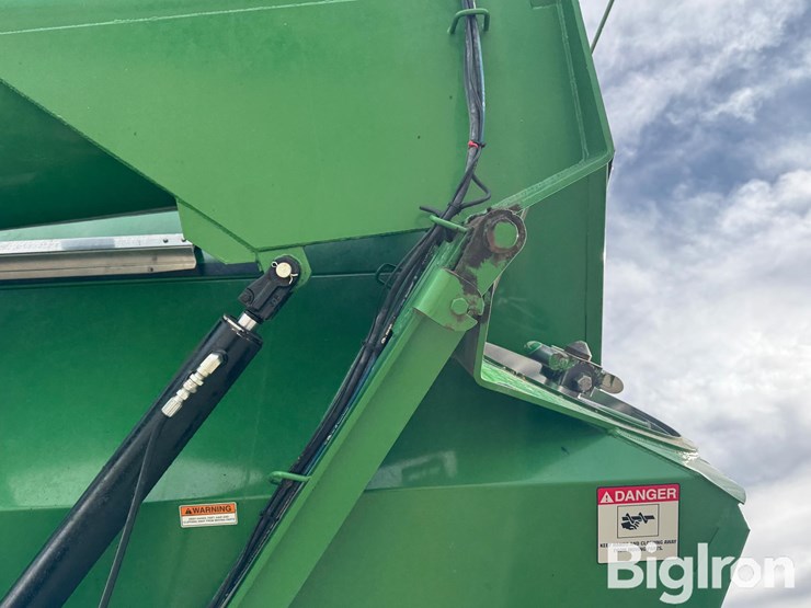 j&m-1151-grain-storm-grain-cart-image-10