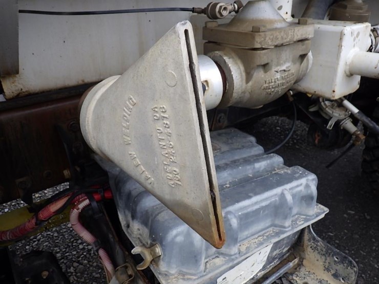 2015-ford-f750-image-17