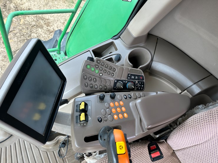 #38409-•-2014-john-deere-s680s-prwd-combine-image-83