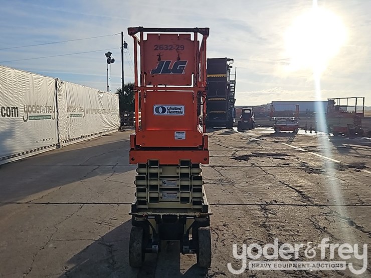 2016-jlg-2632es-image-8