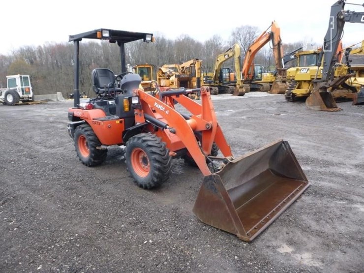 2019-kubota-r430-image-25