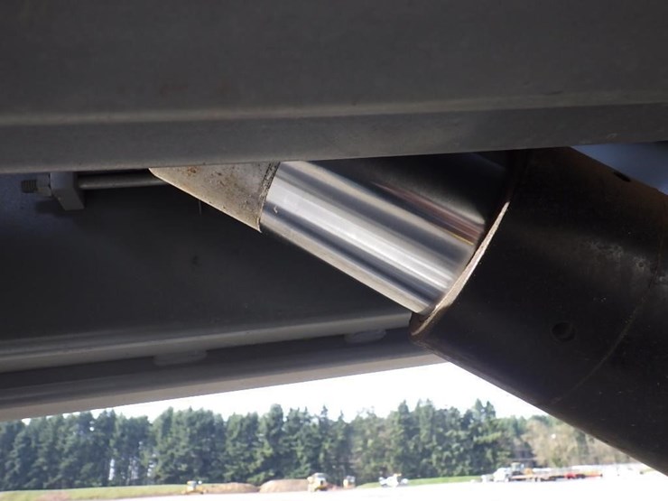 skyjack-sj6832rt-image-9