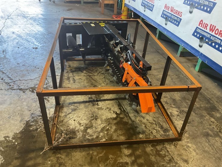 (inv.53001)-unused-2025-mower-king-ecssct72-trencher-skid-loader-attachment-image-3