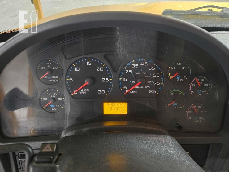 2002-international-durastar-4400-image-20