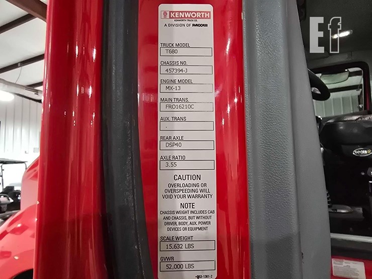 2015-kenworth-t680-image-40