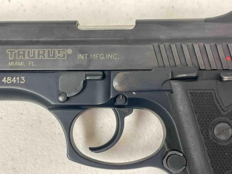 taurus-pistol-image-8