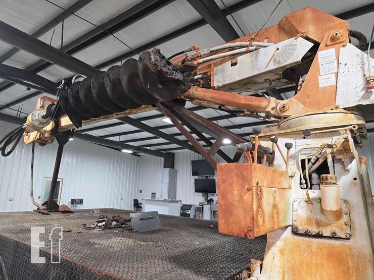 1998-international-4700-image-16