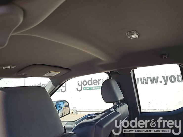 2015-ford-f150-xl-image-21