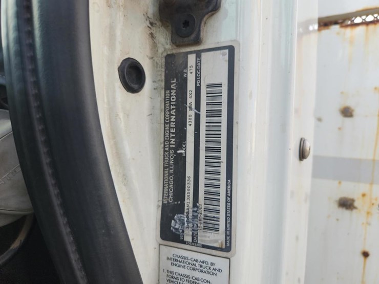 2003-international-durastar-4300-image-85