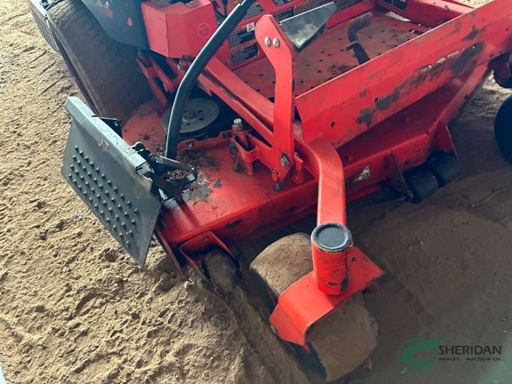 kubota-781-60"-zero-turn-mower-showing-2349-hours-image-10