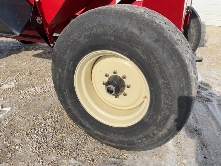 j&m-555-gravity-wagon-image-28