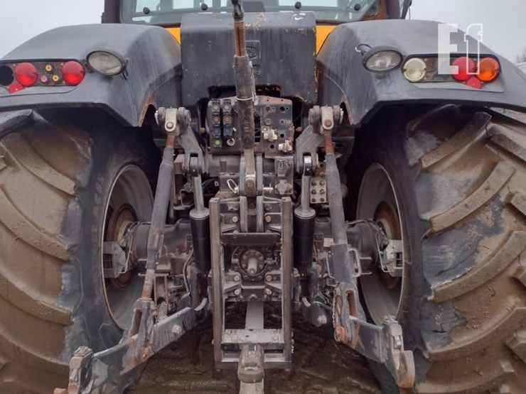 jcb-fastrac-8250-image-22