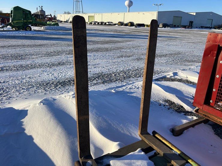 #15038-•-clark-3pt-forklift-w/-side-shift-image-6