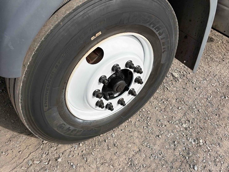 2017-kenworth-k270-image-14