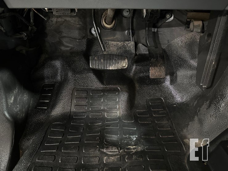 2023-ford-f650-sd-image-19