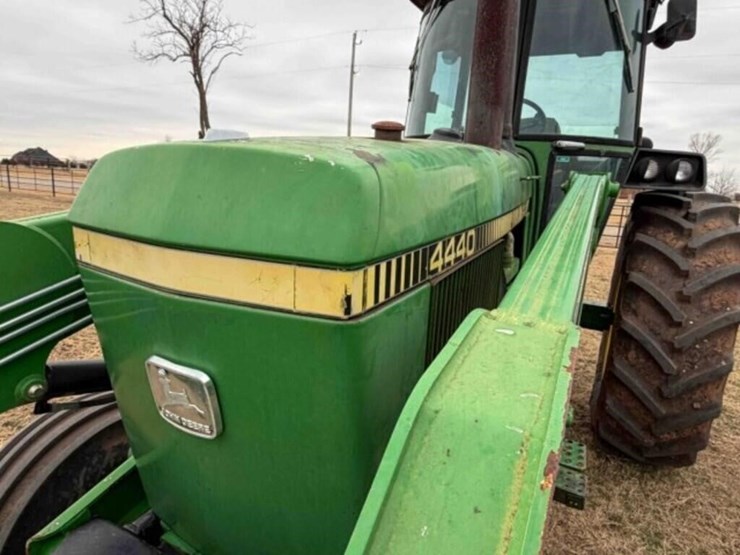 john-deere-4440-image-26