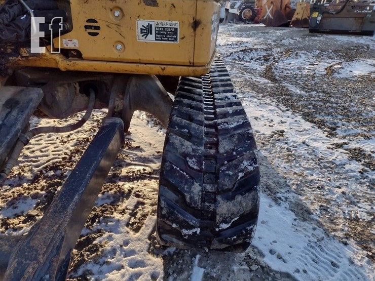 2013-deere-35d-image-33