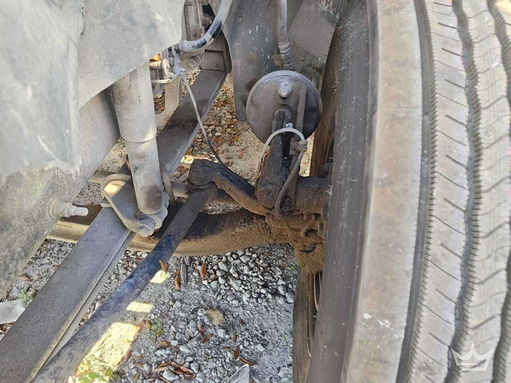 2022-mack-anthem-t/a-wet-kit-day-cab-truck-tractor-image-33