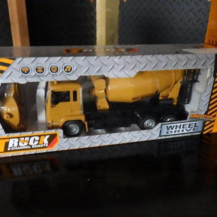 SKLP Mixer Truck Toy