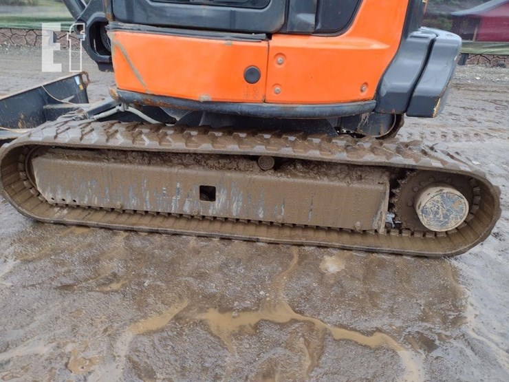 2014-hitachi-zx35u-image-27