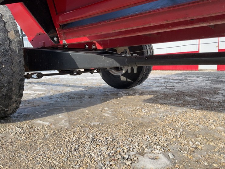 j&m-555-gravity-wagon-image-25