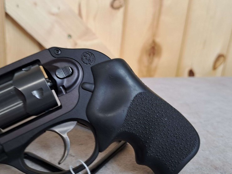 ruger-lcr-.38-special-+p-da-revolver-image-4