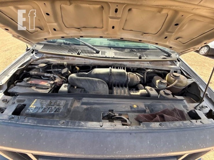 2014-ford-e150-image-16