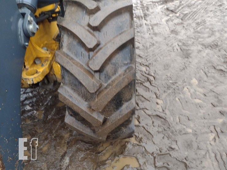 2019-deere-324l-image-19