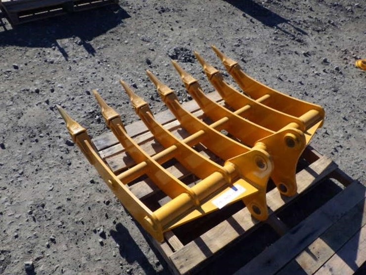 caterpillar-305-image-4